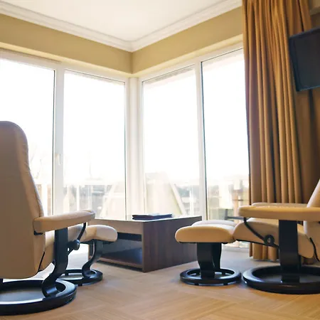 Hotell Donny 4*